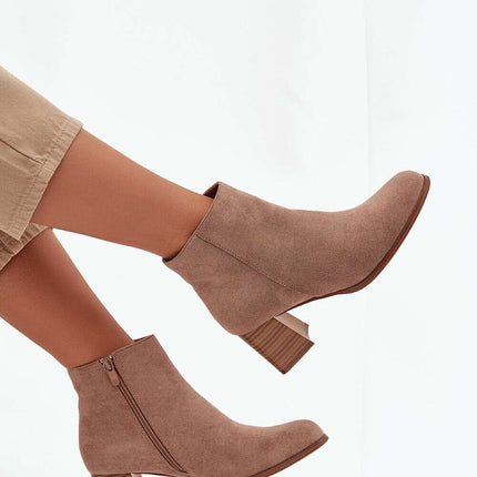 Heel boots model 220710 - Très Elite