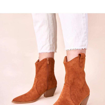 Heel boots model 221021 - Très Elite