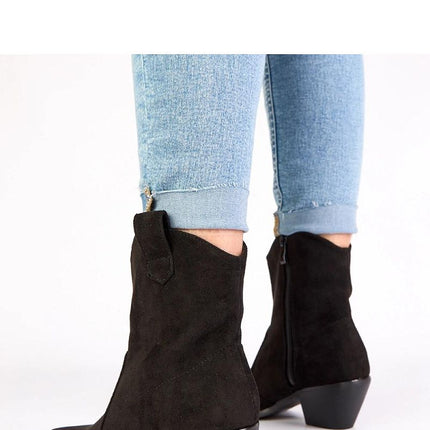 Heel boots model 221021 - Très Elite