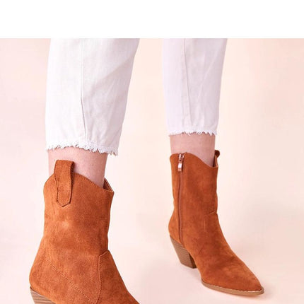 Heel boots model 221021 - Très Elite