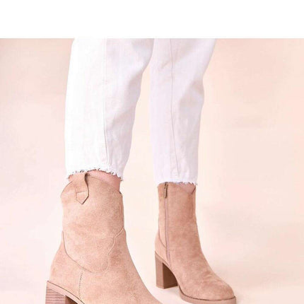 Heel boots model 221033 - Très Elite