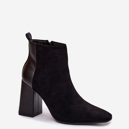 Heel boots model 221933 - Très Elite