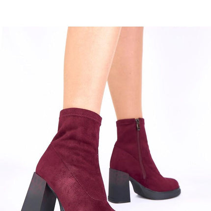 Heel boots model 222035 - Très Elite