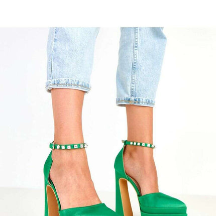 Heel pumps model 217937