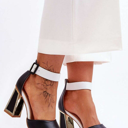 Heel sandals model 181022 - Très Elite