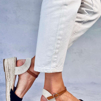 Heel sandals model 181982 - Très Elite