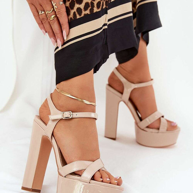 Heel sandals model 210802