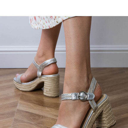 Heel sandals model 213372 - Très Elite