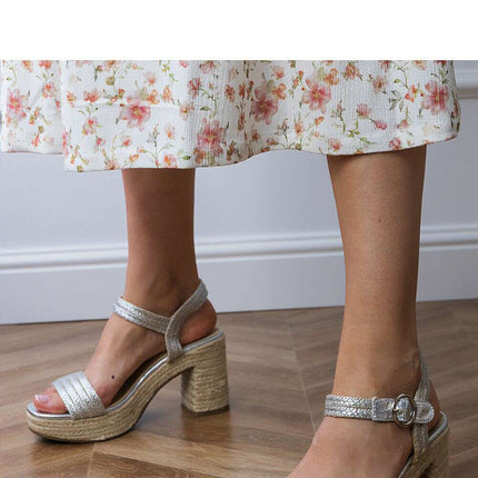 Heel sandals model 213372 - Très Elite
