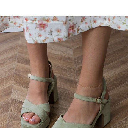 Heel sandals model 213414 - Très Elite