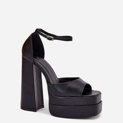 Heel sandals model 213912 - Très Elite