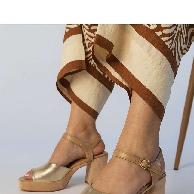 Heel sandals model 214002