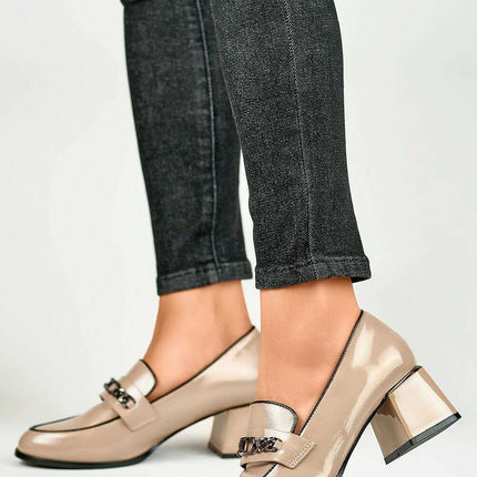 Heeled low shoes model 186506 - Très Elite