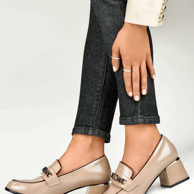 Heeled low shoes model 186506 - Très Elite