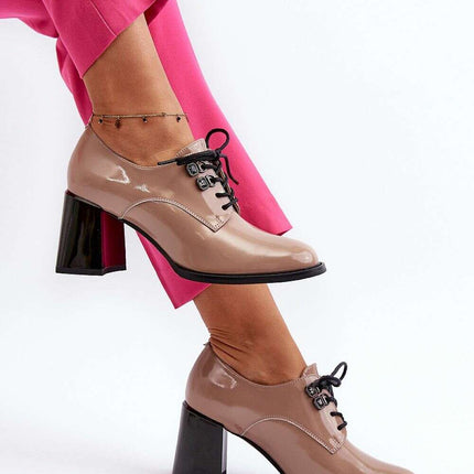 Heeled low shoes model 195405 - Très Elite