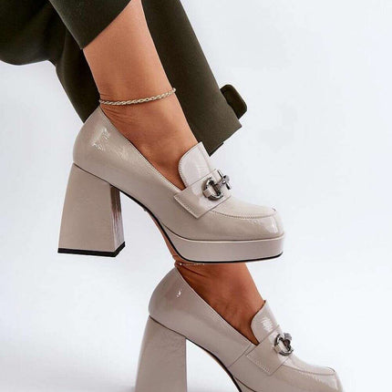 Heeled low shoes model 196315 - Très Elite