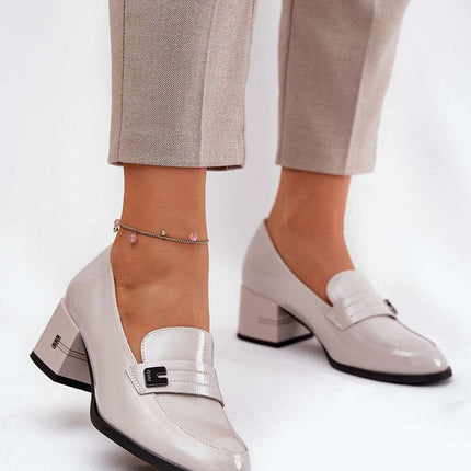 Heeled low shoes model 211121