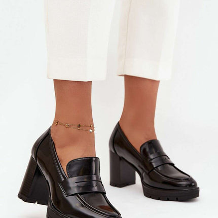 Heeled low shoes model 217690