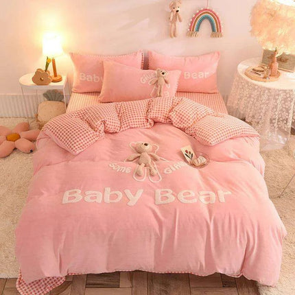 Cozy Plush Velvet Flannel Fleece Bedding Set with Adorable Toy Beardecorate - Complete Duvet Cover, Sheet, and Pillowcase Collection for Full, Queen, and King Beds
