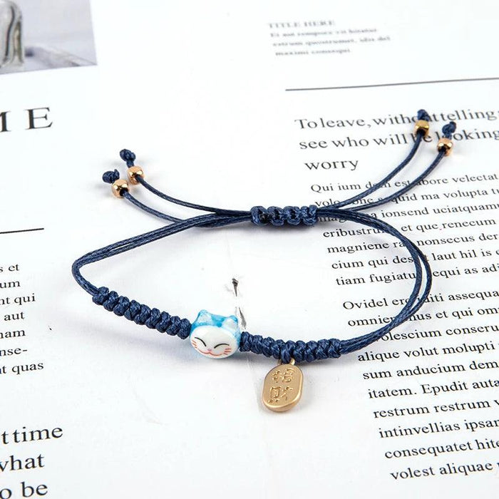 Charming Maneki Neko Luck Bracelet - A Joyful Gift for Women and Girls