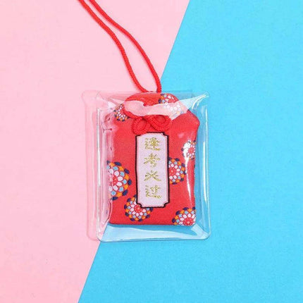 Maneki Neko Good Luck Keychain: A Charming Token of Prosperity