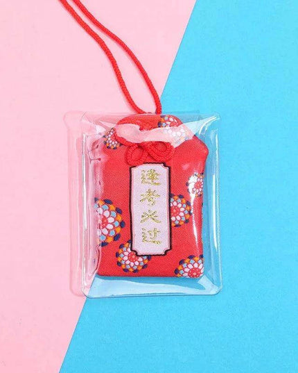 Maneki Neko Good Luck Keychain: A Charming Token of Prosperity