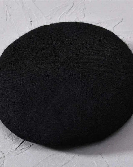 Elegant Cashmere Blend Beret - Trendy Winter Hat for Fashion-Forward Women