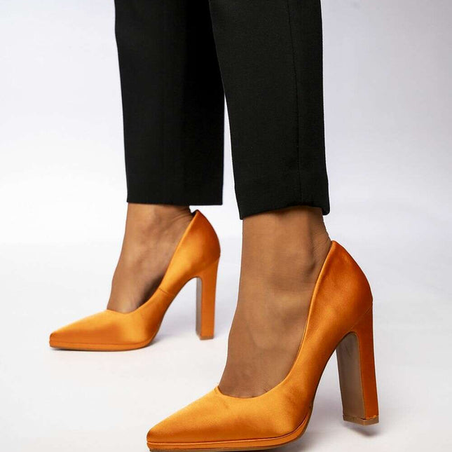 High heels model 210547