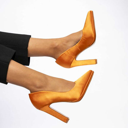High heels model 210547 - Très Elite