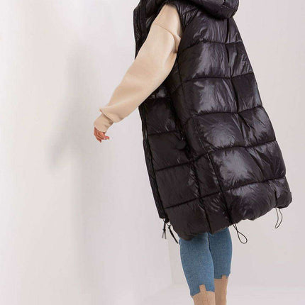 Hooded Quilted Gilet with Functional Zippered Pockets - Très Elite