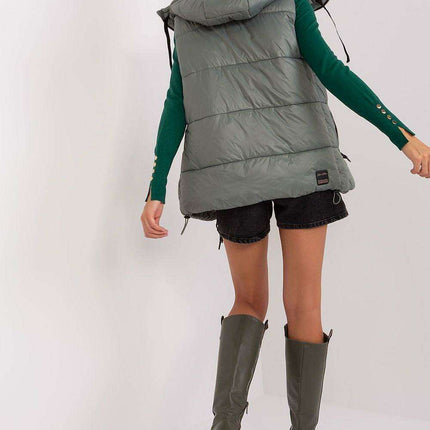 Hooded Quilted Vest - Trendy Sleeveless Insulated Jacket for Versatile Weather - Très Elite
