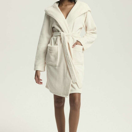 Hooded Women’s Fleece Bathrobe – Plush Softness & Pockets - Très Elite