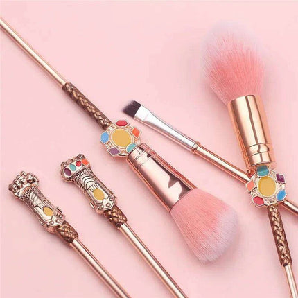 Infinity Gauntlet Beauty Brush Set - Marvel-Inspired Makeup Tools for Superhero Fans - Très Elite
