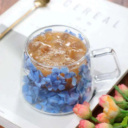 Insulated Double Wall Glass Cup with Dried Flowers - Creative Tea, Coffee, and Milk Mug with Handle - Très Elite