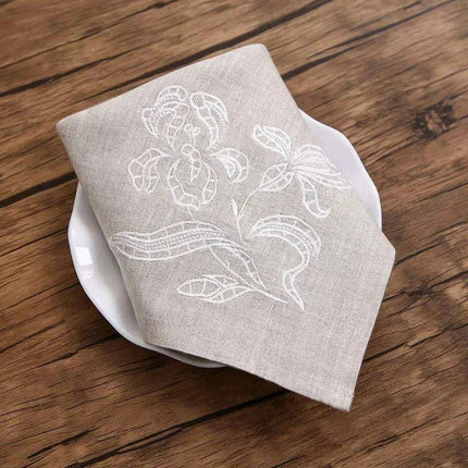 Iris Blossom Embroidered Linen Napkin Collection - Luxurious European Flax Tableware - Très Elite