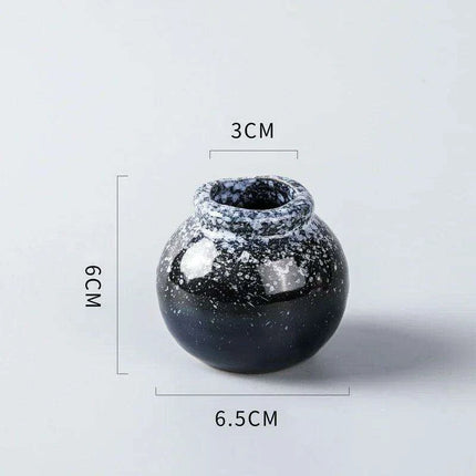 Japanese Artisan Ceramic Dining Set for an Exquisite Culinary Experience - Très Elite