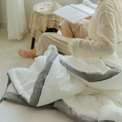 Japanese Minimalist Cotton Comforter for Cozy Cool Nights - Très Elite