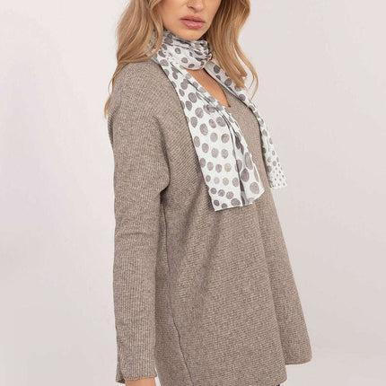 Jumper Model 202904 Elegant Womens Sweater Shiny Thread - Très Elite