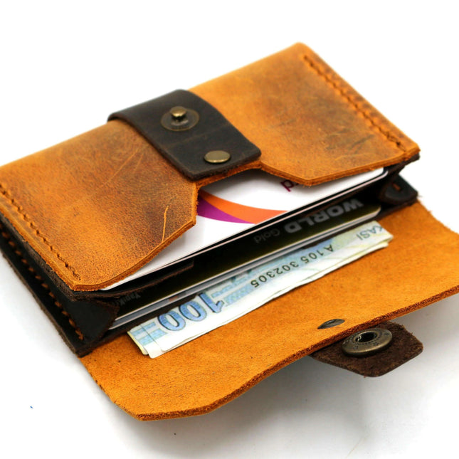 Kalalau Handcrafted Leather Belt-Mounted Card Holder for Timeless Elegance