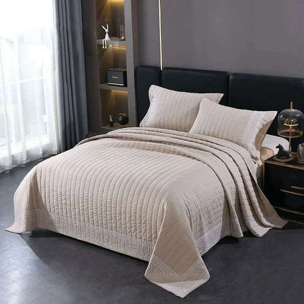 Khaki Embroidered Cotton Quilt Set - Luxurious 3-Piece King Size Bedspread with Matching Pillow Shams - Très Elite