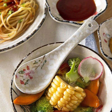 Kids' 14cm Delightful Japanese-Inspired Ceramic Spoon for Mealtime Magic - Très Elite