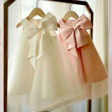 Korean-Inspired Elegant Big Bow Dress for Baby Girl's First Birthday Celebration 2023 - Très Elite