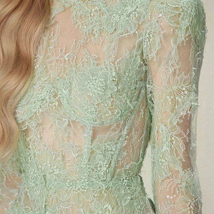 Lace and Sequin Slim-Fit Evening Gown for Women - Très Elite