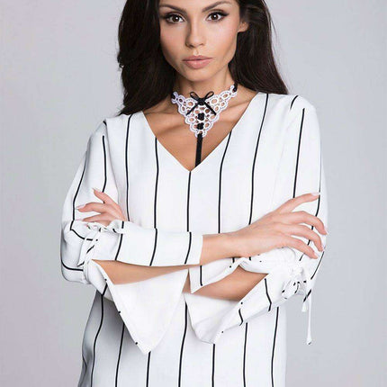 Lady Boss Collection - Elegant White Lace Collar Bra Strap - Très Elite