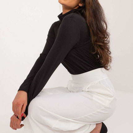Lakerta Chic Cotton Turtleneck Blouse for Effortless Style - Très Elite