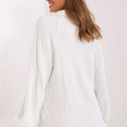 Lakerta Elegant Textured V-Neck Blouse - A Stylish Essential for Every Occasion - Très Elite