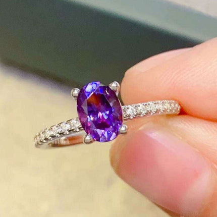 Lavender Lab-Diamond 1 Carat Sterling Silver Ring with Platinum Accents - Luxurious Purple Gemstone Jewelry for an Elegant Touch - Très Elite