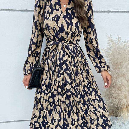 Leopard Elegance: Chic Long Sleeve Dress with Pleated Hem - Timeless and Graceful - Très Elite