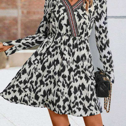 Leopard Luxe Long Sleeve Dress: Redefine Your Style - Très Elite