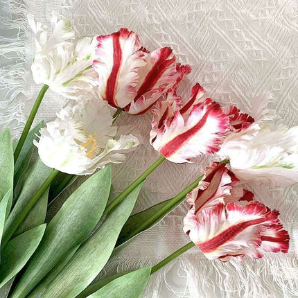Lifelike Silk Flower Arrangement - Elegant Artificial Bouquet for Every Celebration - Très Elite